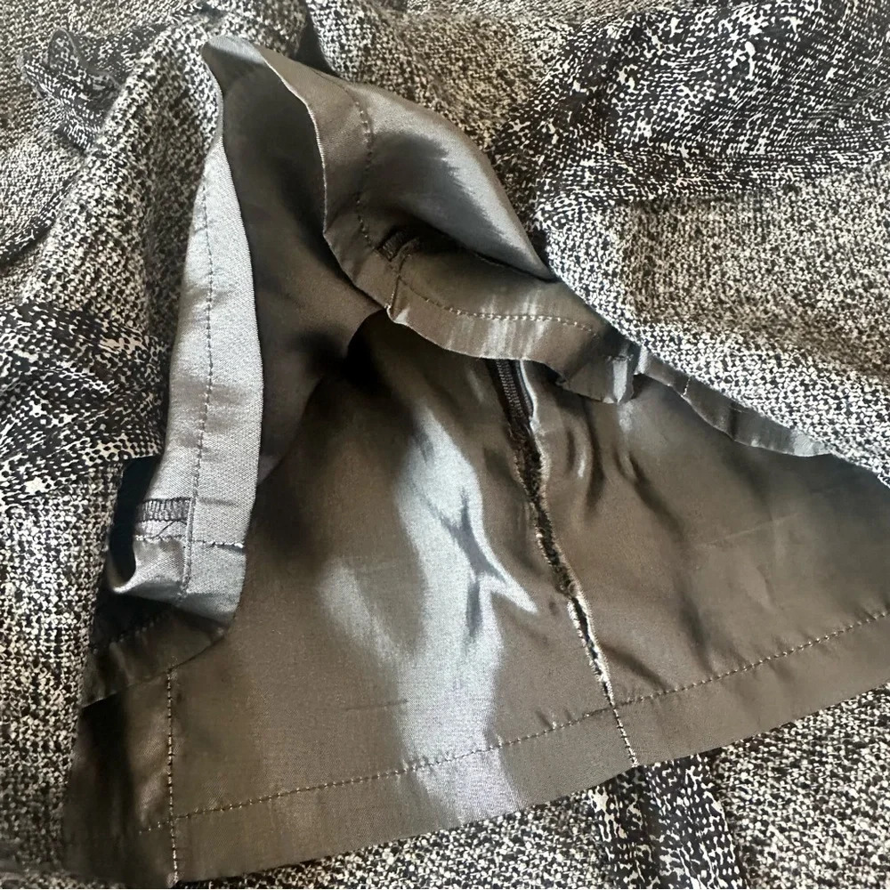 Escada Women's Silk Cashmere Black Grey Tweed Handkerchief Skirt 34/4 - Picture 7 of 11